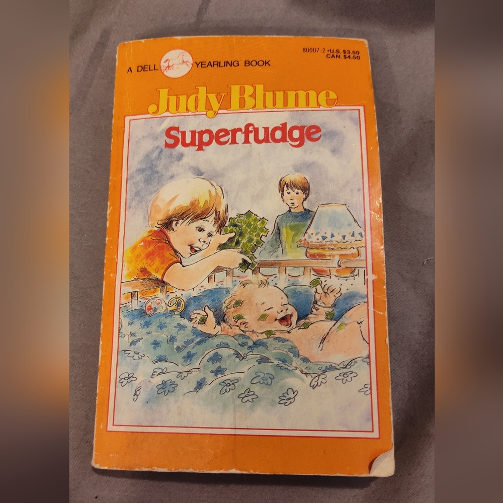 Vintage 1982 Judy Blume Super fudge Softback Book